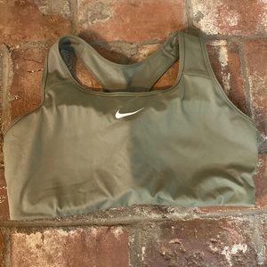 Nike Women’s Sports Bra 2X